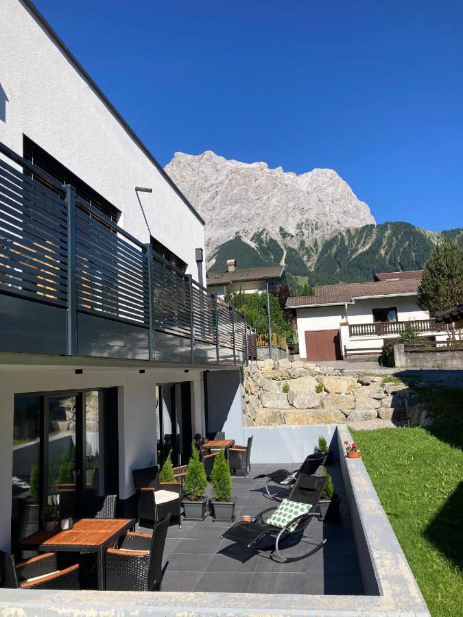 Appartements Emilia Ehrwald Exteriör bild
